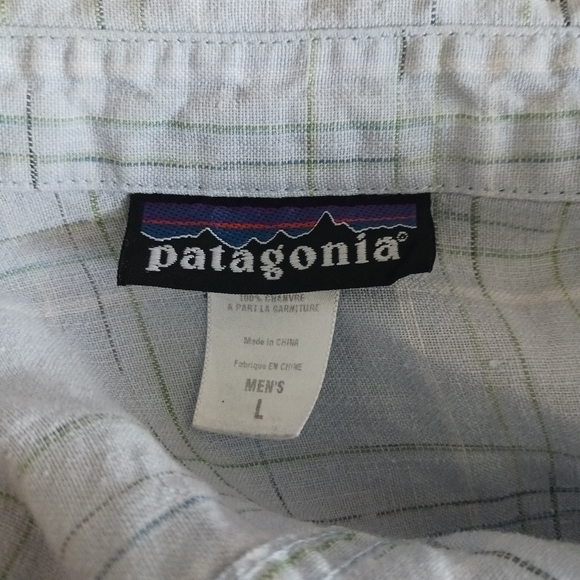 Patagonia 100% Hemp Short Sleeve Button Down Shirt - Picture 5 of 6
